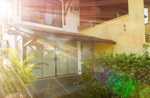 Bracui Apartment | Ground floor apartment in condominium, club, beach, sea, restaurants and amenities