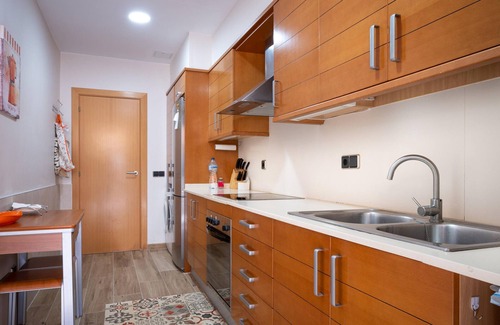 Torredembarra Apartment | Ground Floor Apartment with WiFi, AC, Terrace, Pool, and Parking near Beach