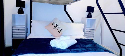 Victor Harbor Apartment | Ground Floor Centrally Located Apt 22 - Smugglers Inn