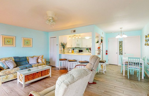 Cinnamon Shore Condo | Ground Floor Condo, Boardwalk to Beach, Shared Pool and Grill