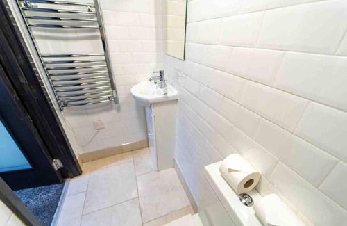 Selly Oak Apartment | Ground Floor Cosy Studio!