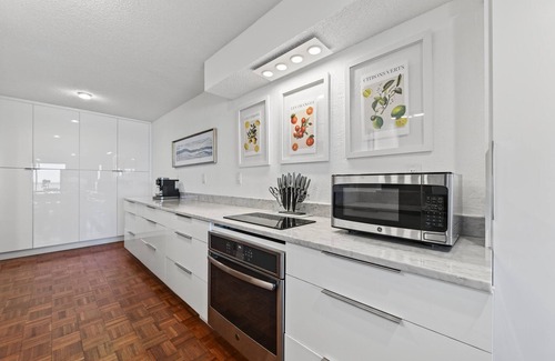 Seawinds Condo Condo | Ground floor direct oceanfront condo with a private poolside balcony and garage parking