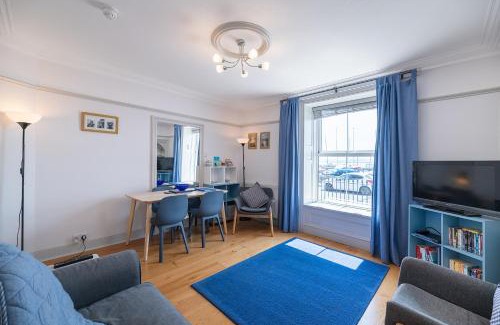 Aberdovey Apartment | Ground Floor Sea View Apartment