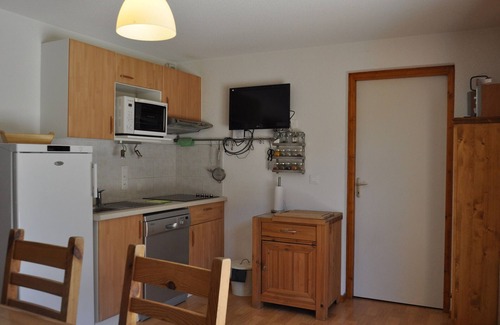 La Chapelle-d'Abondance Apartment | Ground Floor Apartment with Large South-Facing Terrace, Near Shuttle to Portes du Soleil