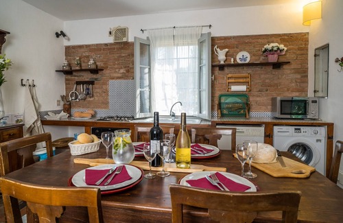 San Martino di Venezze Apartment | Ground floor cottage with garden and swimming pool
