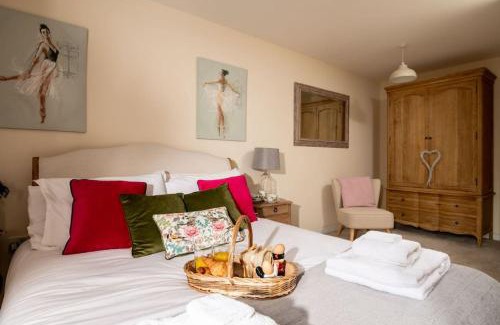 Aldborough Apartment | Ground Wing - Norfolk Cottage Agency