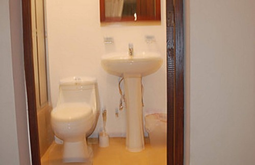 Los Cerros Apartment | Groundfloor room in quiet residence, pool/WiFi/cable TV/parking