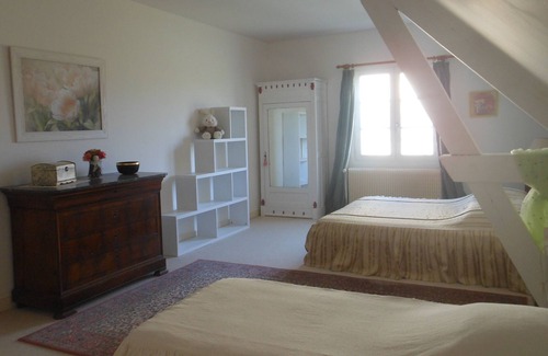 Loches House | Group accommodation 32 people - LOCHES (37600) - MANOIR DE LA ROUSSELLIERE
