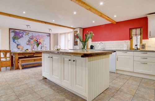 Brecon House | Group accommodation in the Brecon Beacon
