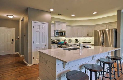 Smyrna Condo | Group Friendly Modern Home Sun trust Park/Atlanta