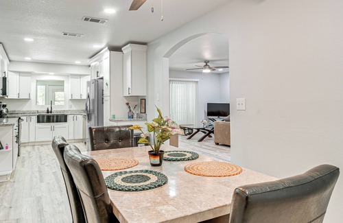 Lakeland Highlands House | Group Getaway w/Deck & Yard in Lakeland!