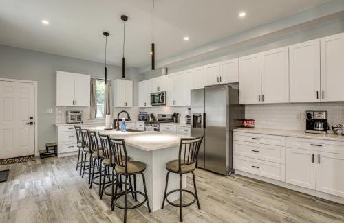 Northwest Philadelphia House | Group Getaway with Games and Patio in Philadelphia!