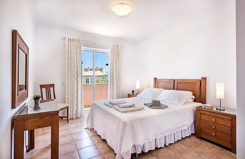 Meia Praia Hotel | Group Travel Destination! 3BR Townhouse with Full Kitchen, Patio, Garden View!