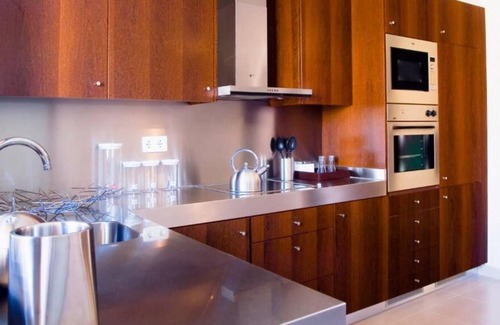 Salgados House | Group Vacation Destination! TWO Spacious 3BR Villas with Private Pool & Kitchen!