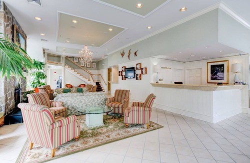Northeast Virginia Beach Resort | Group Weekend! 4 Amazing Units w/Kitchen, 2 Pools, Minutes to Beach, Boardwalk