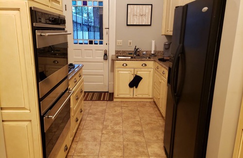 Park Hill House | Groups Welcome-Centrally located Old Louisville home-Easy access to everythingn