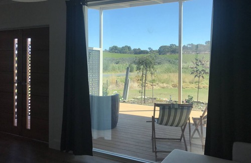 Tatachilla House | Grove and Vine B and B luxury accommodation - McLaren Vale