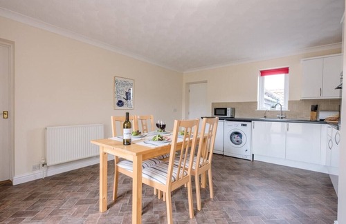 Woodbridge Apartment | Grove Farm Annexe WITH SWIMMING POOL, DALLINGHOO