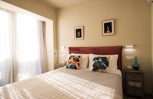 Skiathos Apartment | Gruccio Red Studio - A Sunny Skiathos Gem
