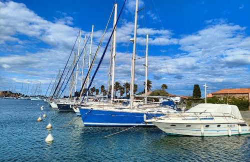 Port Rive Gauche Apartment | GRUISSAN, Studio Cabine, Au Calme VUE DÉGAGÉE SUR MARINA