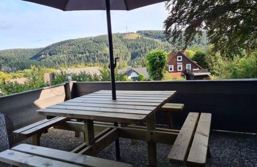 Hahnenklee House | Gruppenhaus mit Grillkota für 16 Personen in Hahnenklee