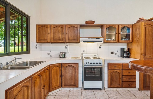 Junquillal Hotel | Guacamaya Lodge