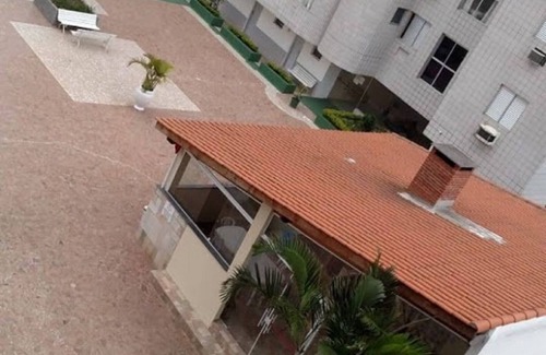 Jardim Centenario Apartment | Guarujá Apartment - Enseada Beach