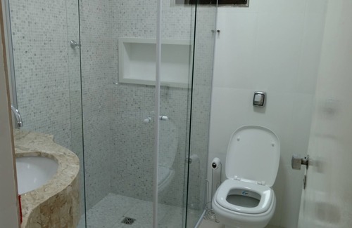 Jardim Praiano Apartment | Guarujá - Praia da Enseada -Great location - Sleeps eight people