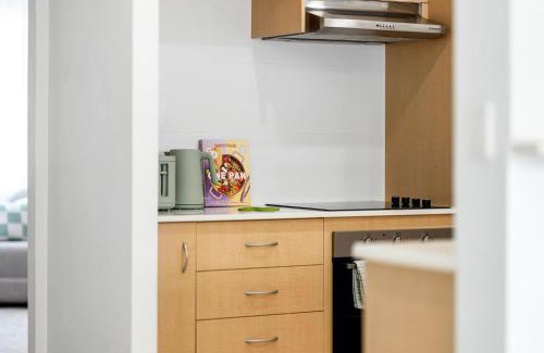 Broadbeach Waters Apartment | Guava By Khove