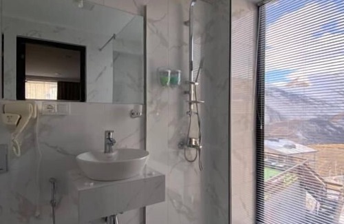 Kazbegi Hotel | Gudauri Diamond