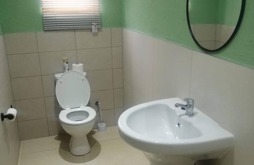 Tonga House | Guduza Guest House