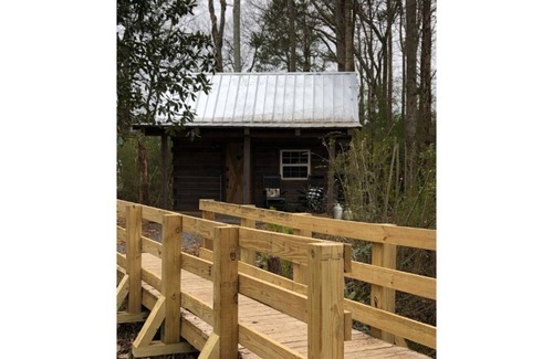 Ooltewah Cabin | Guest Cabin at Hidden Hills Farm & Saddle Club