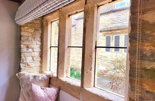 Bretforton Cottage | Guest Homes | Gwenelin Cottage
