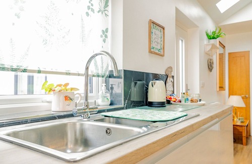 Tenbury Wells House | Guest Homes - Little Highlands