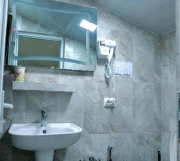 Kutaisi House | GUEST HOUSE 15A