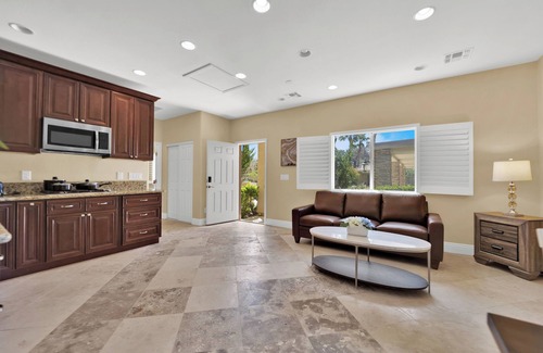 Spring Valley House | Guest House #A Poolside Oasis King Bed, BBQ, Basketball, Mini Golf & Pool