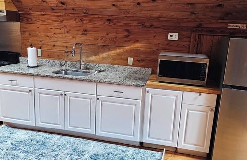 Mill Spring Apartment | Guest House/Barn Apartment near Tryon International Equestrian Center.