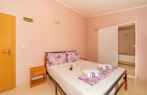 Bregvija House | Guest House Edita