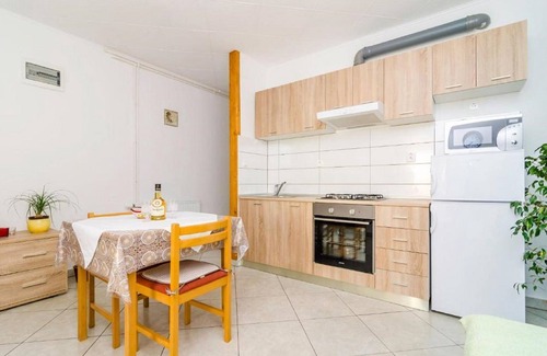 Zupa dubrovacka Apartment | Guest House Fontana - One Bedroom Apartment with Balcony and Sea View