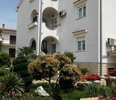 Povile House | Guest house Garfild 2