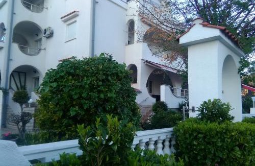 Povile House | Guest house Garfild 2