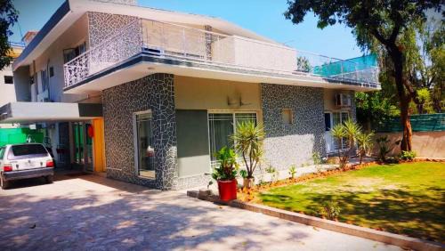 E-11 Sector Apartment | Guest House in F7 islamabad