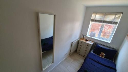 Tower Hamlets House | Guest house in Stepney-Limehouse