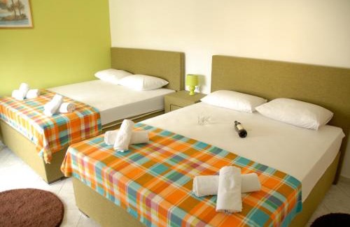 Gjerana House | Guest House Pasha