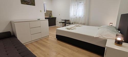 Govedari House | Guest House Pikala