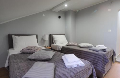 Municipality of Plaski House | Guest house Sara Latin