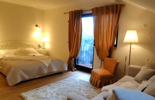 Municipality of Plaski House | Guest house Sara Latin