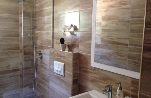 Sveti Stefan House | Guest House Sea Breeze