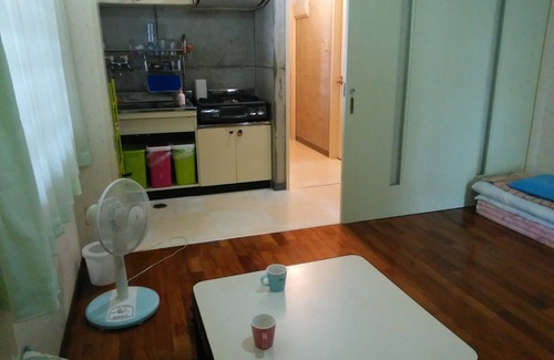 Maezato House | Guest House Sea glass