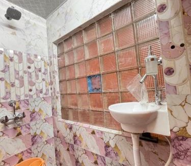 Hyderabad House | Guest House Single room